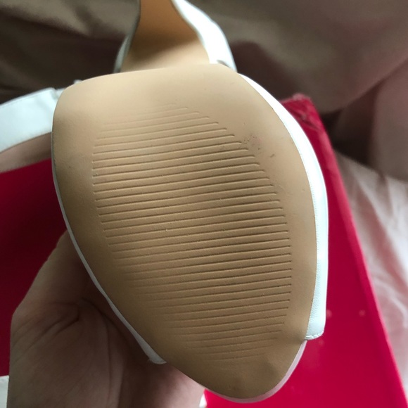 NWT Dream Paris White Classy Heels - Picture 8 of 11